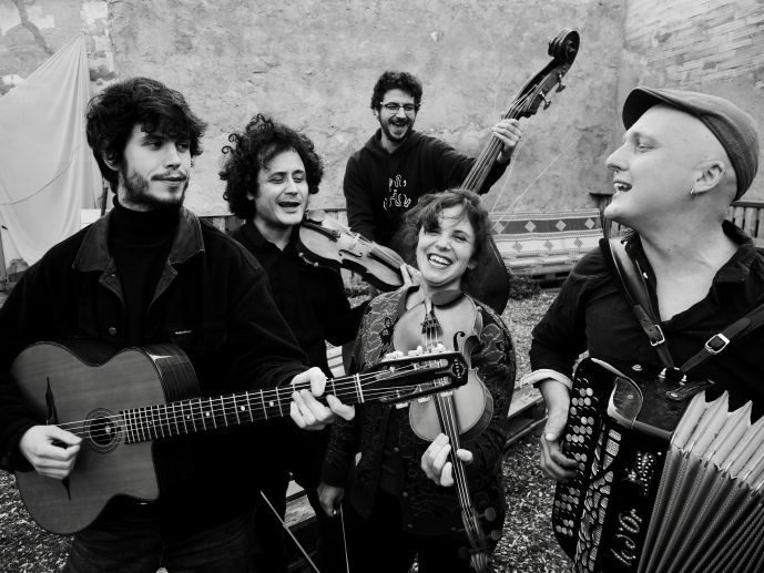 22.08 - 19h : L'Orchestre national de Syldavie